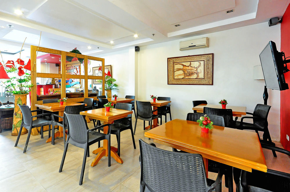 Hotel Red Coco De Boracay 3*