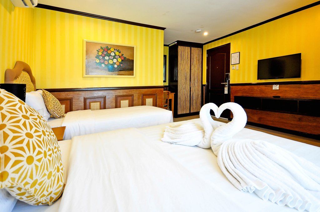 Hotel Red Coco De Boracay 3*