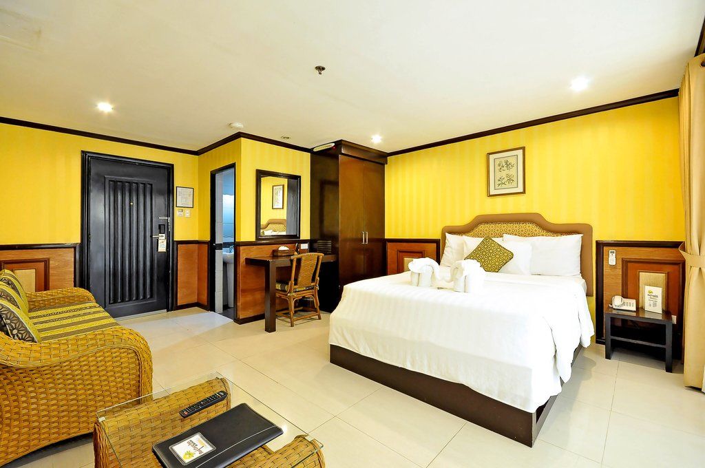 Red Coco De Boracay Hotel
